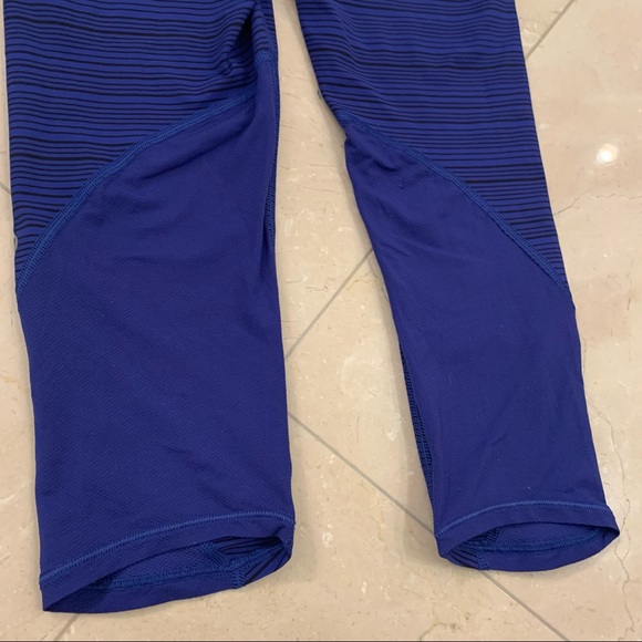 Lululemon Run For Fun Crop Leggings Blue And Black Striped with Blue Mesh RARE - Picture 6 of 10